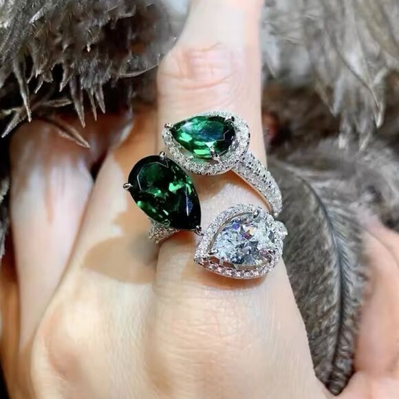 Sterling Silver Elegant Triple Stone Statement Ring - GreenWhite Teardrop Design - Picture 1 of 5